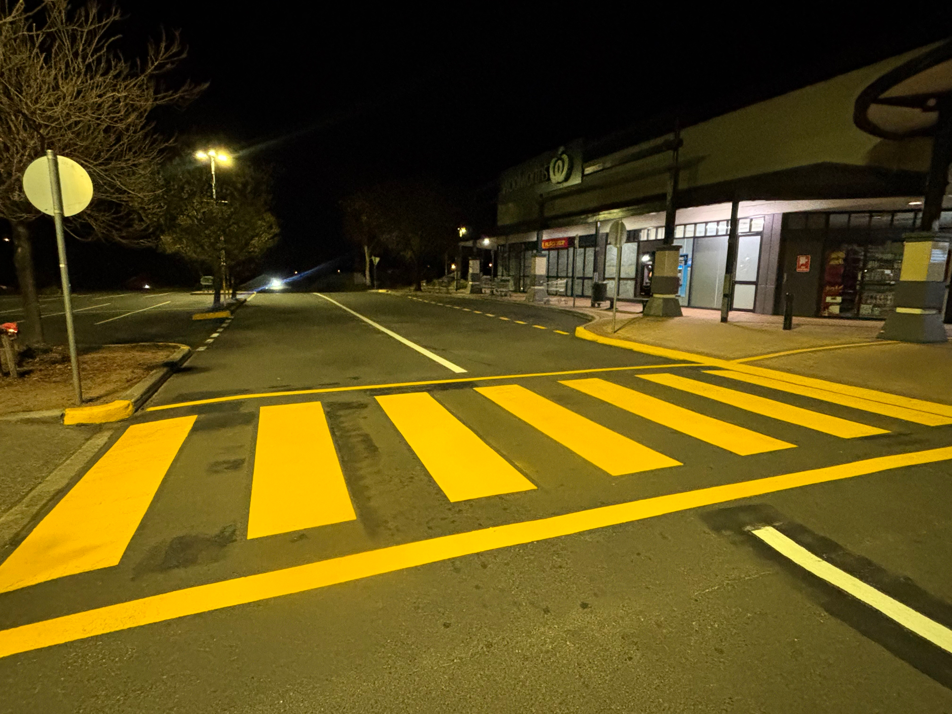 Woolworths pedestrian crossing